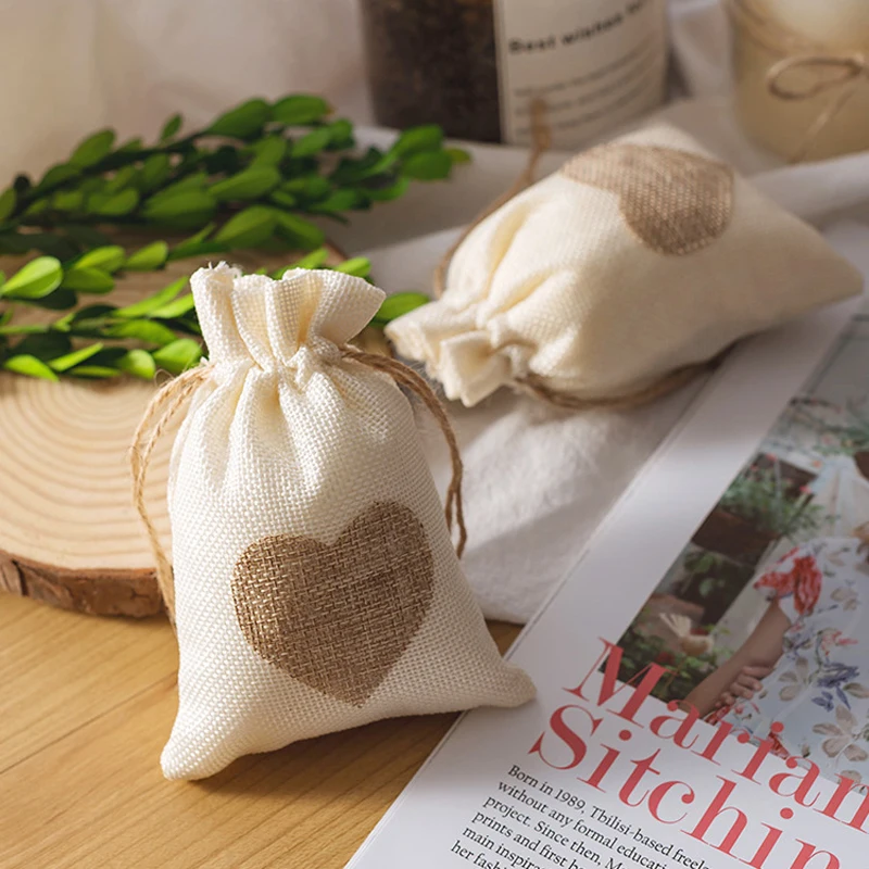 10pcs Fashion Drawstring Burlap Bags Heart Printed Cotton Drawstring Small Sack-pure Each Ten Christmas Gift Bags 10*14cm