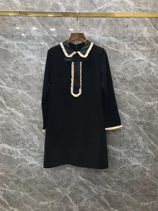 

2019 Early Autumn New Woman Mu-ear Coloured Ladder Long Sleeve Dress 817