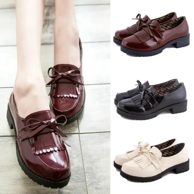

2015 Spring New Style Patent Leather Tassels Shoes England Retro Oxford Shoes Europe And America WOMEN'S Flat Shoes Trendy Shoes