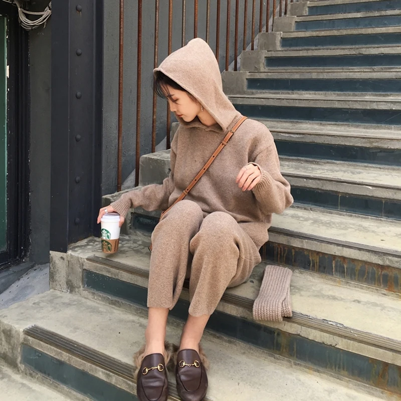 

Warm Women two Pieces Set Knitted Sweater suit & Autumn Winter Outfits Hooded Sweater And Pencil Pants Set mujer jk157-1
