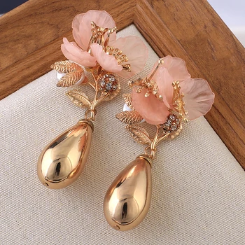 

AENSOA Resin Flower Water Drop Alloy Earrings 2019 Korean Personality Rose Temperament Sweet Metal Earrings For Women Jewelry