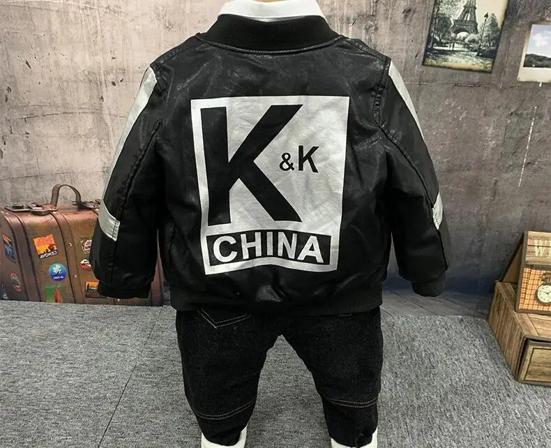 Костюм из 3 предметов одежда для маленьких мальчиков Детский Зимний комплект одежды для маленьких мальчиков, Новое Детское пальто из искусственной кожи вязаный свитер плисовые джинсы, От 2 до 6 лет
