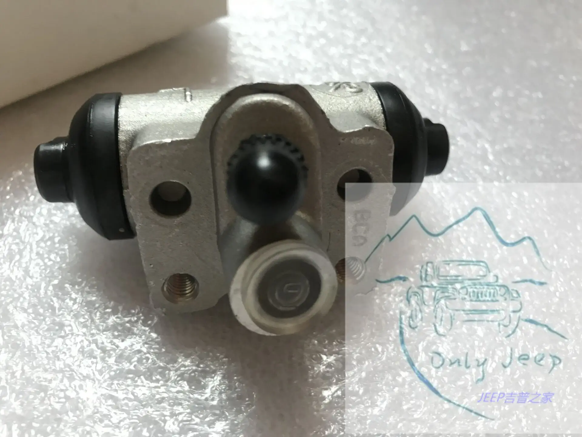 For Jimny Rear Brake Wheel Cylinder Rear Brake Pump Pump Wheel Cylinder OE 53401-81A00 53402-81A00