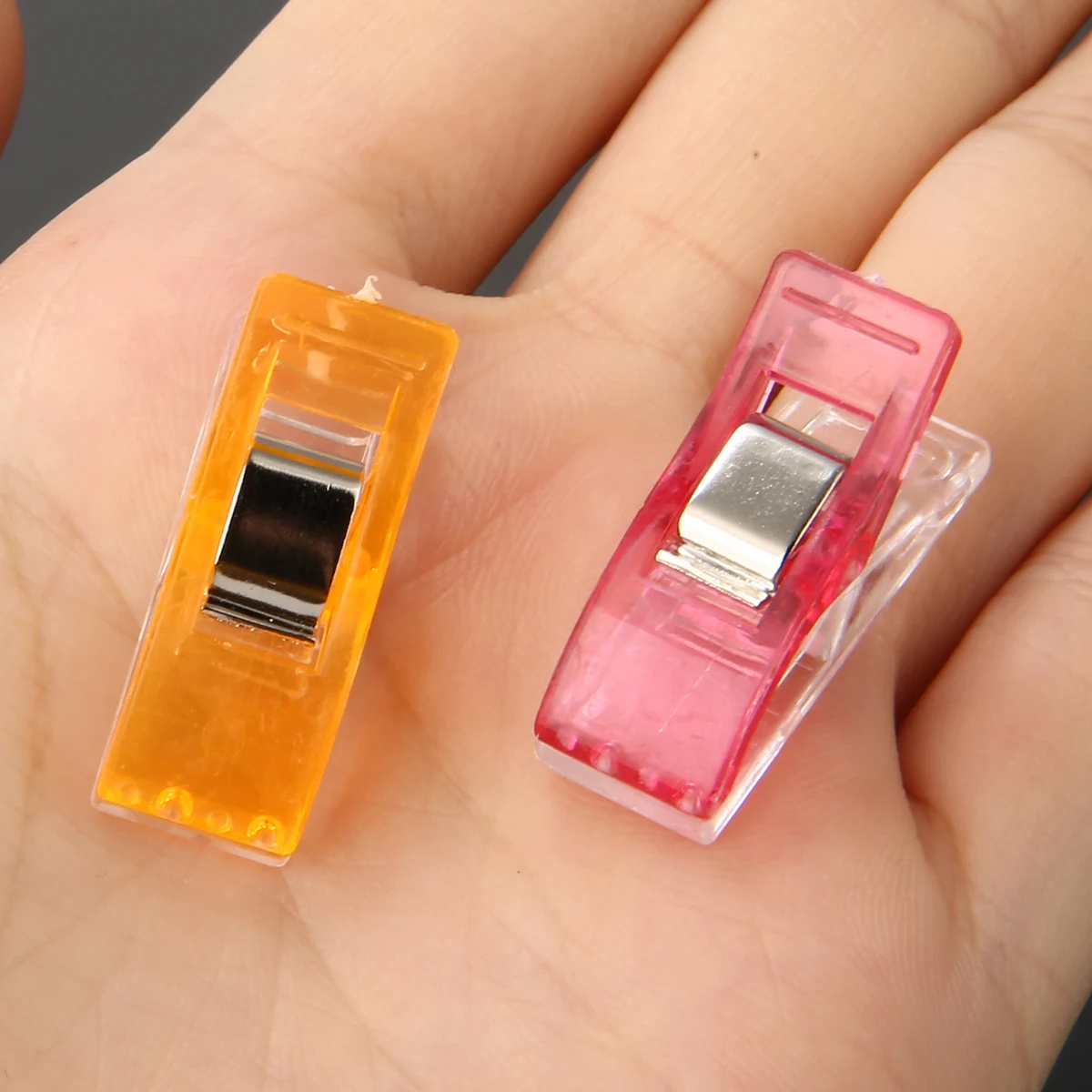 100pcs 2.7*1cm Plastic Sewing Clips Textile Cloth Fabric Holding Clamp Multi-color Home DIY Patchwork Craft Accessories