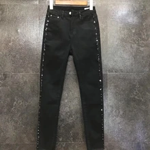 Новинка года; сезон осень-зима; женские джинсы с боковой отделкой бисером; 1031