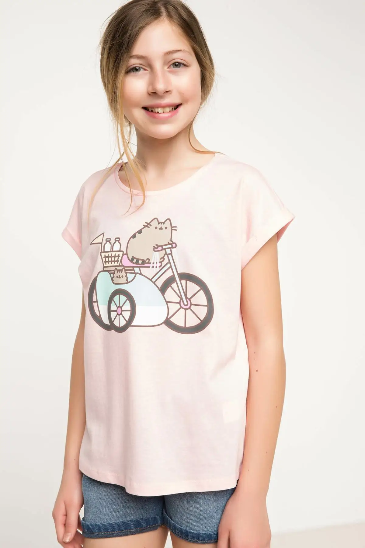 

DeFacto Girl Short Sleeve Body-G9970A617SM