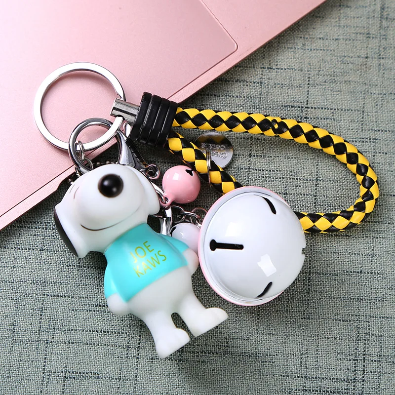 Snoopy Silicone Action& Toy Figures Doll Keychain Bell Leather Rope Cartoon Dog Snoopy Key Chain Ring Pendant Women Bag Pendant - Цвет: Фиолетовый