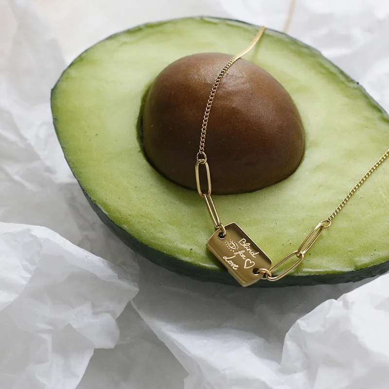 13775816139_598178804 (1)