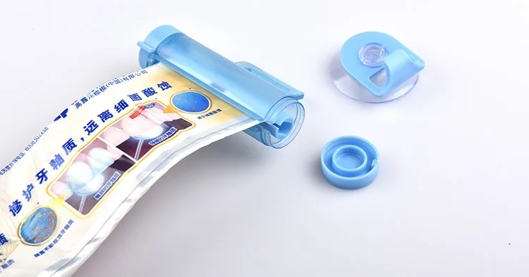 Toothpaste Small Partners Toothpaste Squeezer Toothpaste Partner Sucker Hook Toothpaste Dispenser 20G