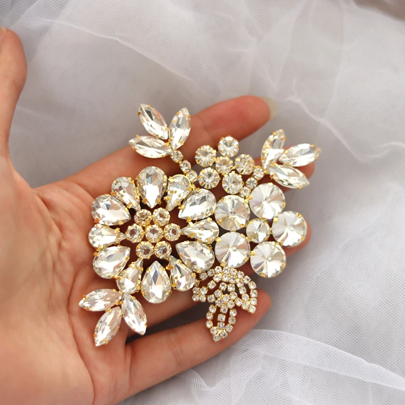 Big Size Flower Shape Crystal Rhinestone Applique With Silver Or Gold Base  Sew On Rhinestone Brooch For Wedding Dress Decoration - Rhinestones -  AliExpress