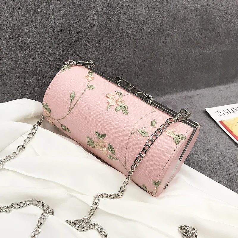 

2018 New Style Sweet Ladies' Flower Embroidery Lock Circle Bucket Bag Small Pockets Shoulder Oblique Chain WOMEN'S Bag