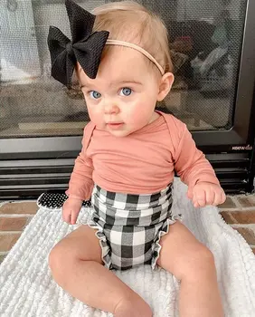 

Newborn Girls 2 Piece Clothes Round Neck Long Sleeve Pink Romper Top + Plaid Bottom Shorts Cute Infant Outfits Suits