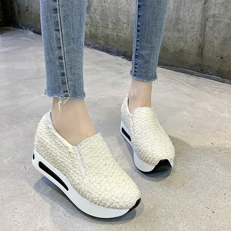 Туфли женские демисезонные на низком каблуке спортивные лоферы толстая подошва