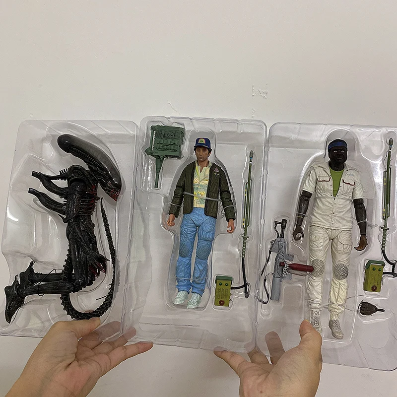 NECA エイリアン 40th サミュエル・ブレット NECA エイリアン 40th サミュエル・ブレット Amazon.com: NECA