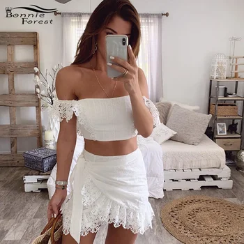 

Bonnie Forest Elegant White Lace Embroidery Crop Top And Wrap Mini Skirt Set Fashion Women Matching Set Crochet Vacation Outfits
