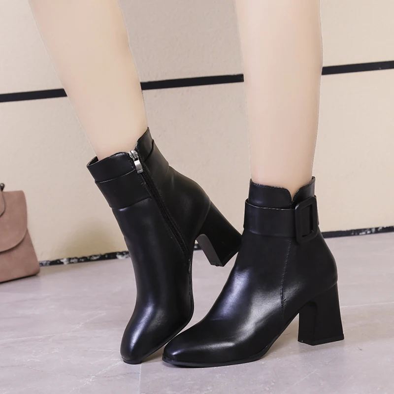 Women's Thick High Heels and Ankle Boots Thick Pointed Black and White Women's Short Elegant Decorative Ankle Buckle 2023