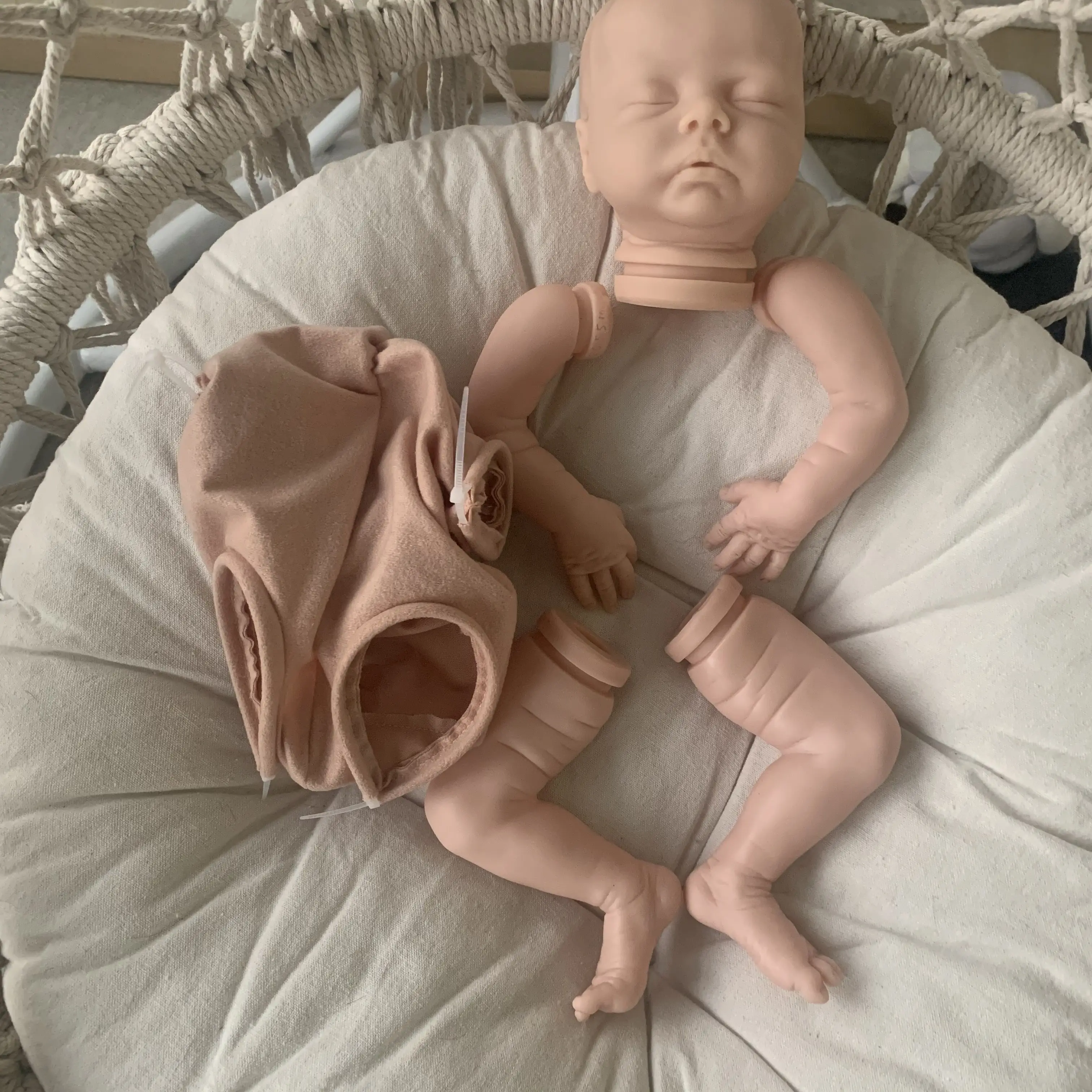 NPK 18inch Reborn Doll Kit Delilah Lifeike fresh color Soft DIY Doll Parts 3