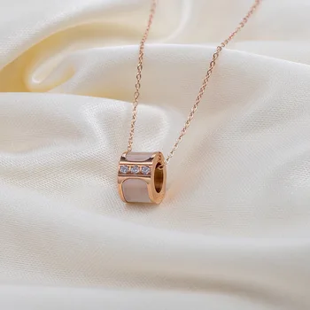 

Titanium Steel White Shell Diamond Set Slim Waist Necklace Female Simple Elegant INS New Style Necklace Rose Gold Red Choker
