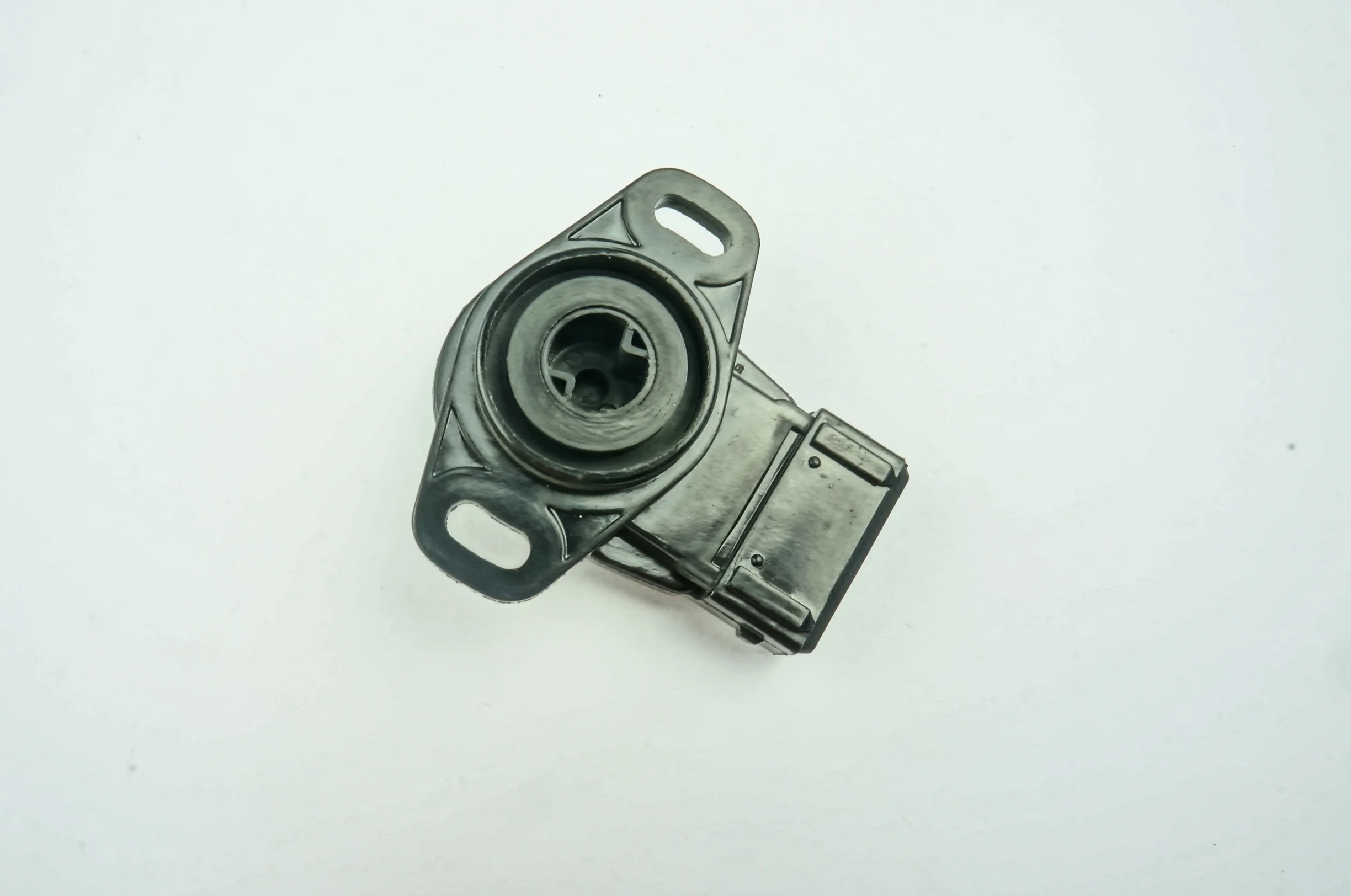 Датчик положения дроссельной заслонки TPS OE MD628077/550516/5S5091/TH236/TPS4138