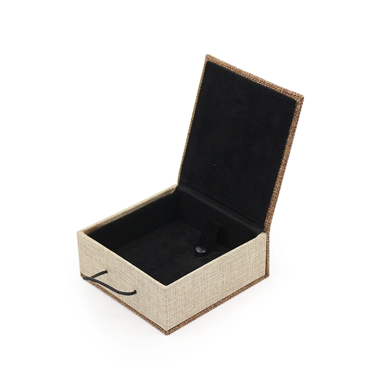 

Burlap Wooden Buckle Series Imported Dimensional Colored Paper Square Jewelry Ring Bracelet Pendant Packaging Box Built-in Slot