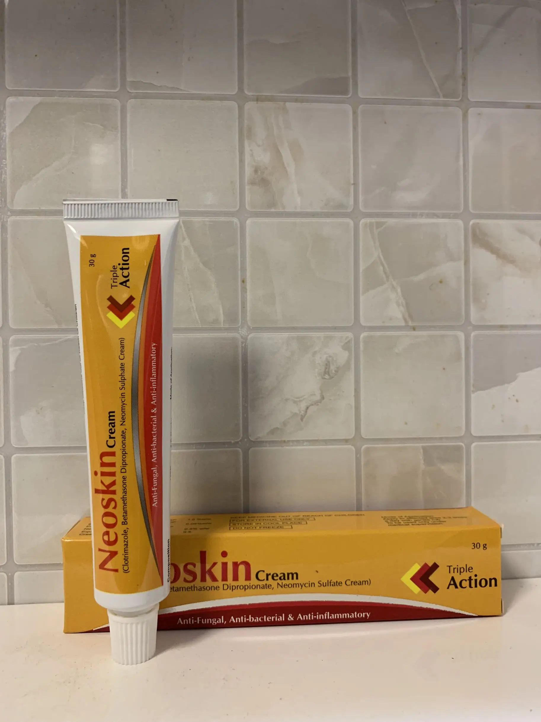 Neoskin крем | тройное действие | 30 г | AFRIWORLD