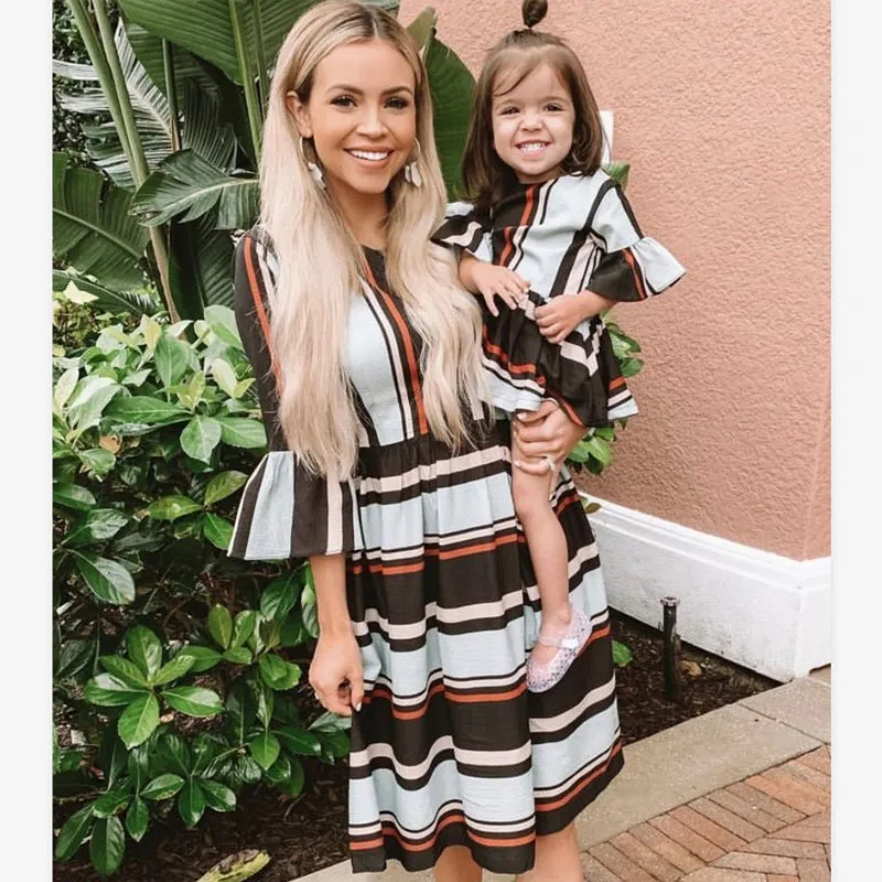 2019 платье для мамы и дочки с рукавами Falbala mommy and me летнее осеннее Полосатое мини