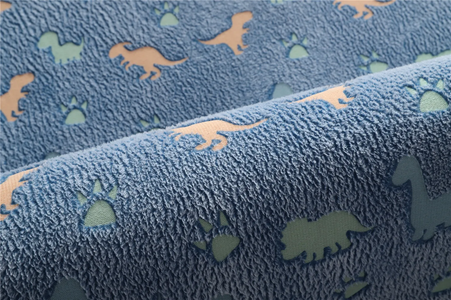 Luminous Area Rug Soft Decorative Play Mat for Kids Room Non-Slip Living Room Carpets Home Decor Carpet with Anti-Slip Bottom