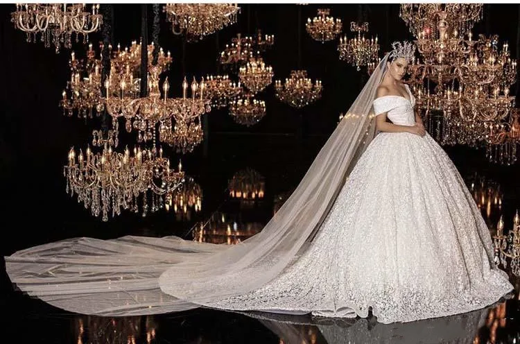 Принцесса vestidos De Novias с открытыми плечами вышитое блестящим бисером короткий рукав бальное платье Кружева шикарное роскошное свадебное платье