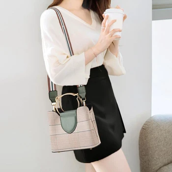

messenger bag soft leather handbag for women 2020 wild ins shoulder diagonal small fresh lady bag Senior sense women bag A30