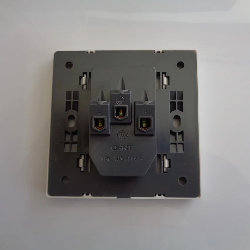 Розетка Chint переключатель с пятью отверстиями 10A 250V
