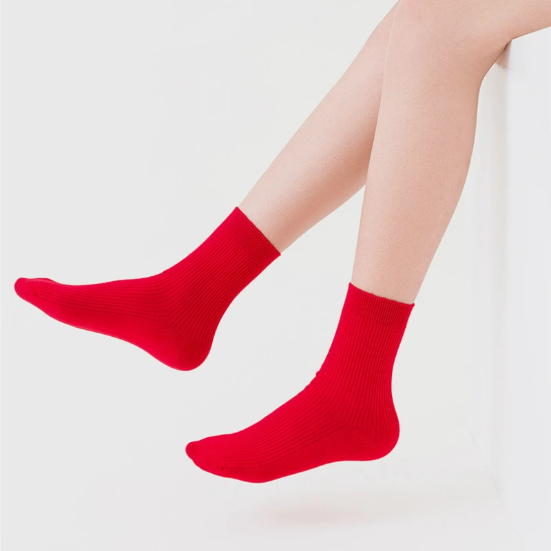Calcetines rojos de Año Nuevo 2022, calcetines rojos de algodón para mujer,  cómodos y transpirables, 4 pares (tamaño: 34-39, color: rojo)