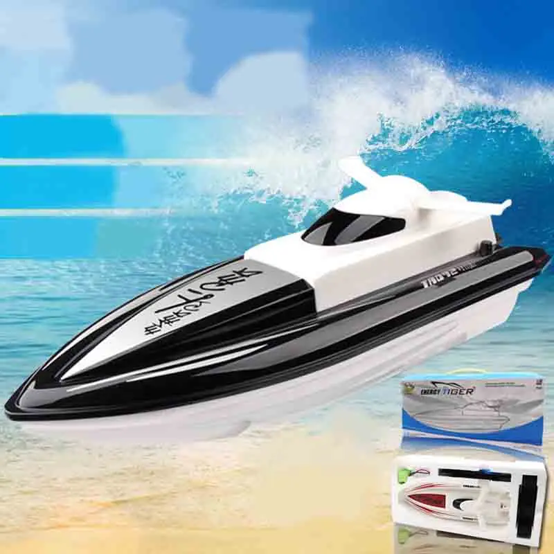 

High Speed RC Boat 2.4GHz 4 Channels 30km / h Radio Remote Control RC Racing Boat Electric Toys RC Toys for Children Best Gifts