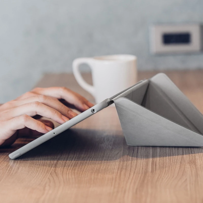 Moshi VersaCover чехол со складной крышкой для iPad 9.7"(5-го и 6-го поколения), цвет серый