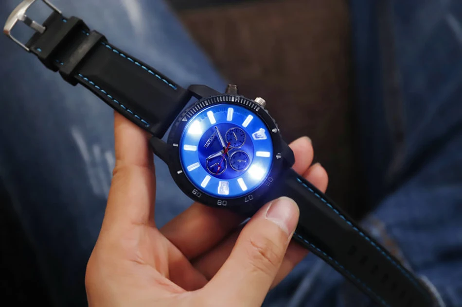 men watch  (4)