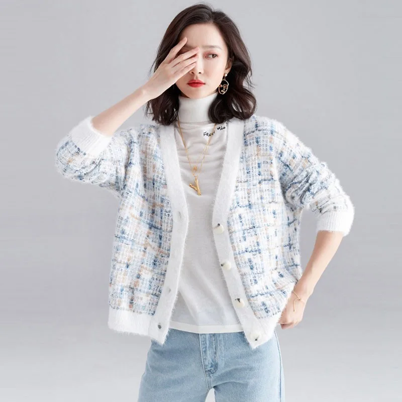 

New Women Fashion V Neck Chic Single Breasted Knitted Cardigans Sweater Female Thick Warm Fluffy Plaid Wool Sweater Oversized