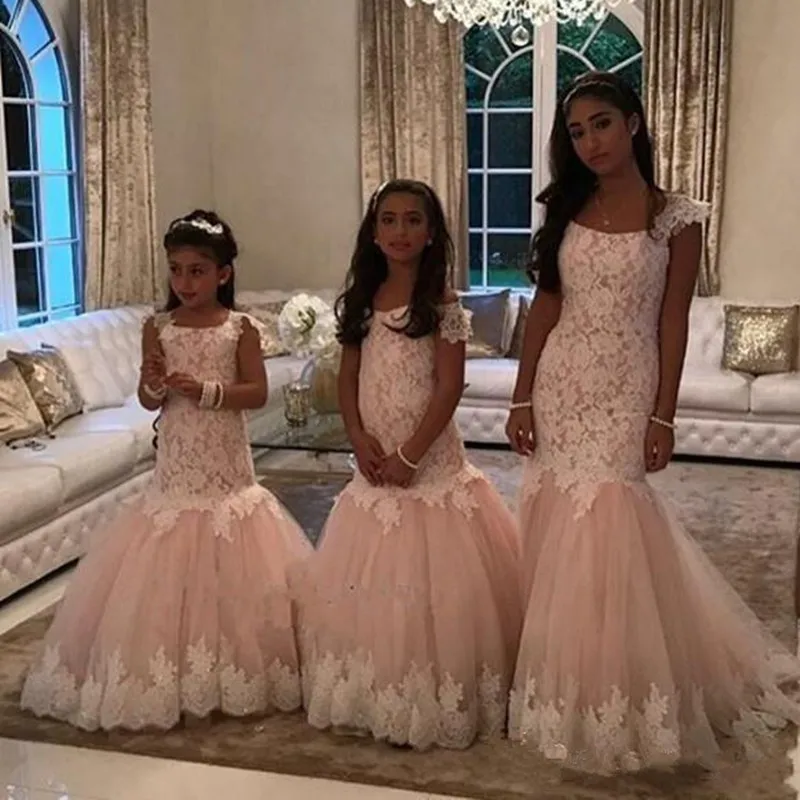 

Платье для девочки с цветочным принтом и юбкой-годе