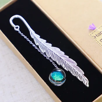 

Luminous Specimen Bookmark Vintage Feather Reading Mark Metal Book Clip Hanging Beautiful Constellation Bookmark For Book Tassel