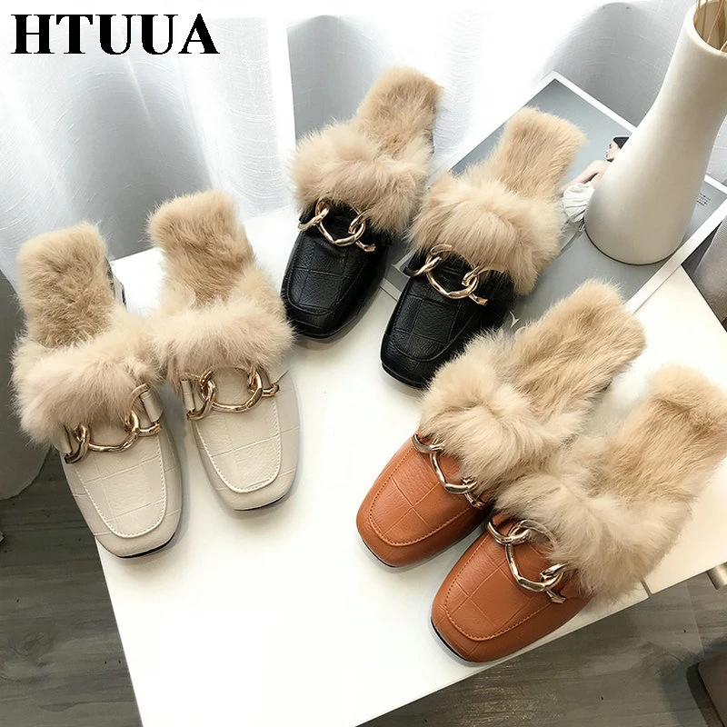HTUUA/модные шлепанцы на плоской подошве из искусственной кожи с металлической цепочкой; женские пушистые меховые тапочки; сезон осень-зима; теплый плюш; пушистый мех; шлепанцы; SX3441
