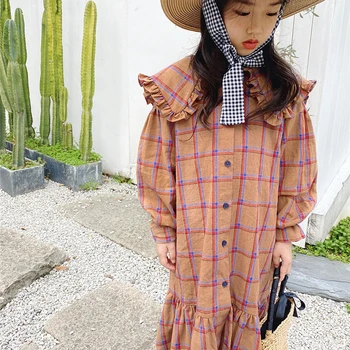

2020 spring and autumn children's new gingham cotton dress fashionable ruffle collar design single-breasted long-sleeve skirt