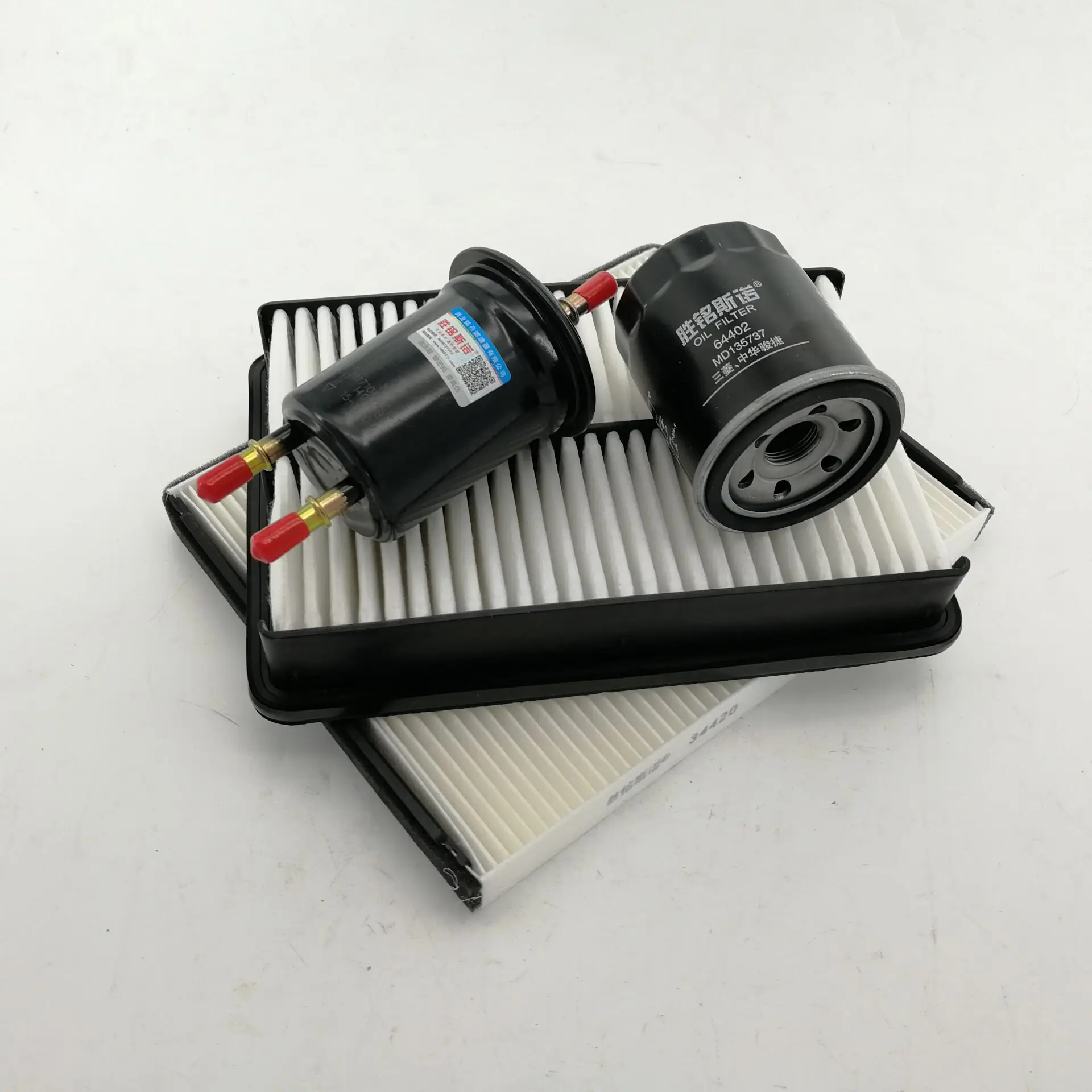 4 pieces a set Air filter oil filter Air conditioning Fuel for Brilliance H530 V5