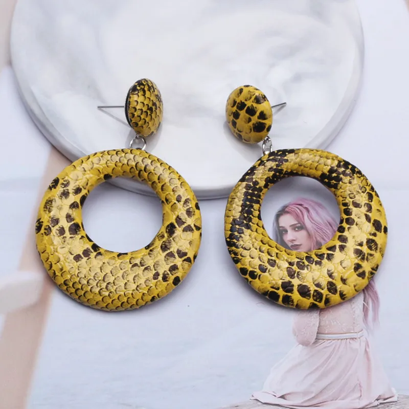 9 Colors Vintage Round Drop Earrings for Women Large Geometric Statement Earrings Snake Skin Pendant Earrings Fashion Jewelry - Окраска металла: Yellow