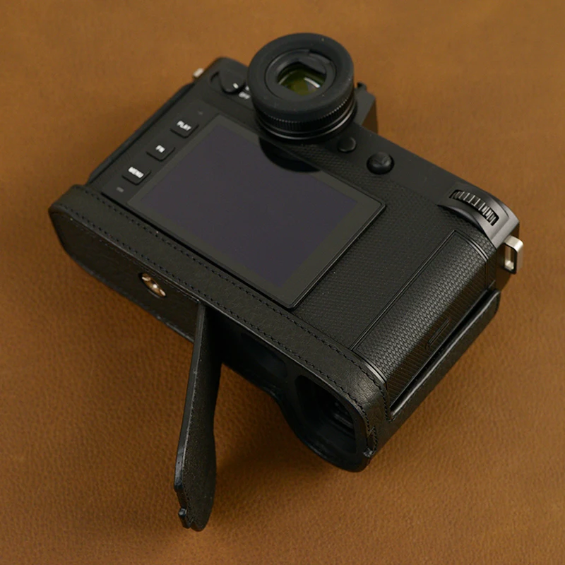 本革は手作り カメラケース LEICA ライカ SL2用 Leica Q2 Leather half Case | The best ever ready case for
