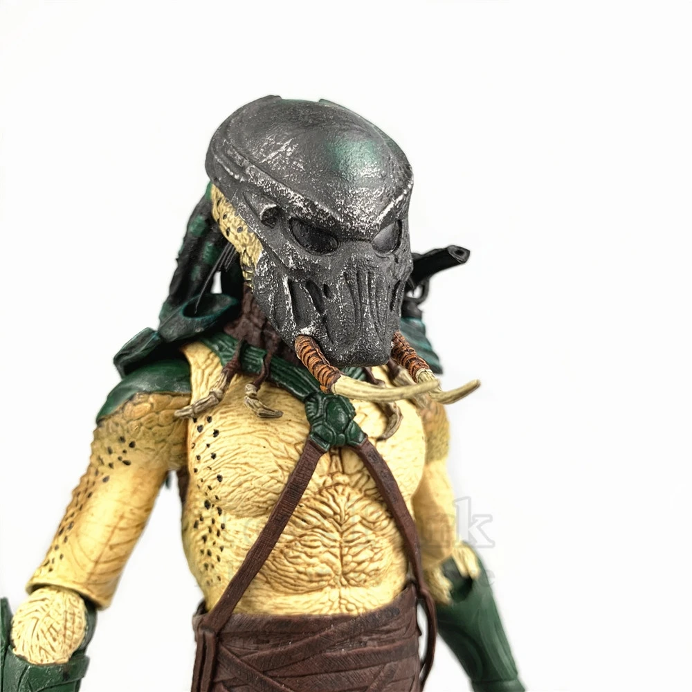 RARE Original NECA Predators Series 2 Tracker Predator 7" Scale Action Figure NECA Real Toys Collectible Dolls Model Loose