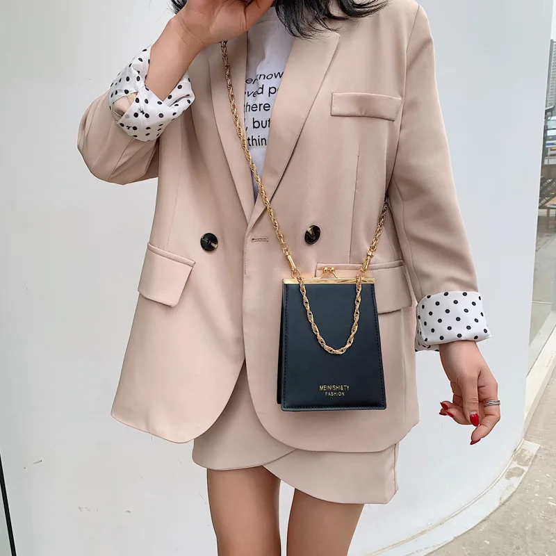 

Summer Sen Department texture package 2019 new retro clip single shoulder oblique satchel trapezoidal notebook chain