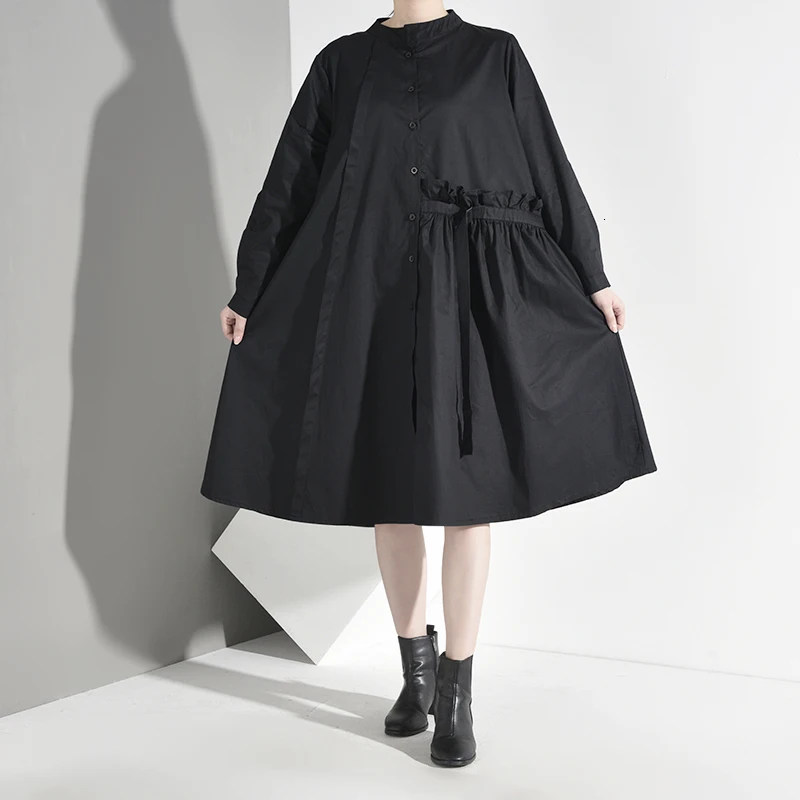 [EAM] женское черное плиссированное платье с разрезом, новинка, воротник-стойка, длинный рукав, свободный крой, мода, весна-осень, 1K4400