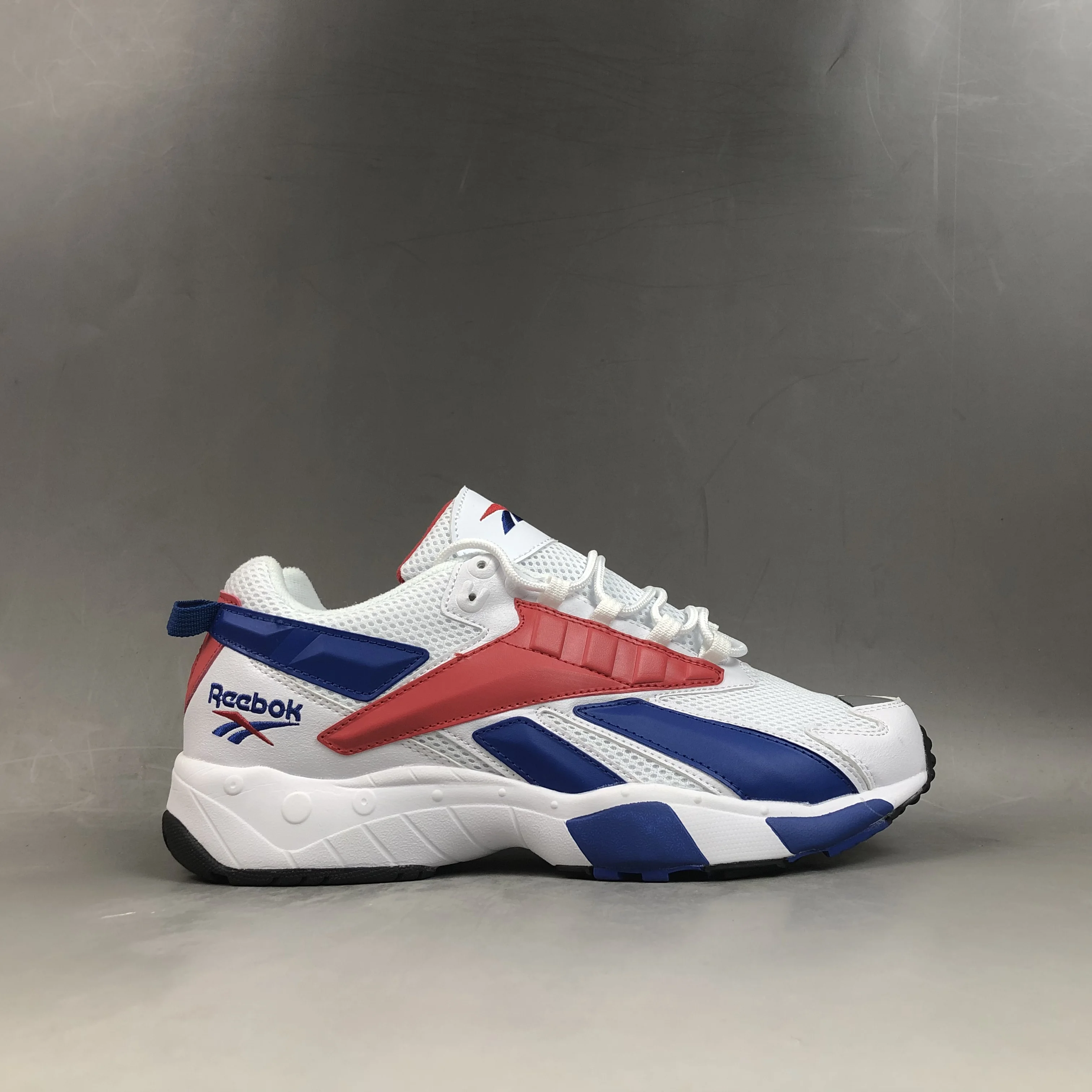 

2019 new Reebok INTERVAL 96 Sports classic JAC96 men's sneaker white blue red T-stage show Retro old shoes Increase EH3104