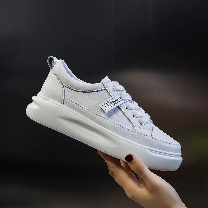 Casual Board Shoes Casual Sneakers Large Size Autumn Winter Women's Leather Light Platform White Shoes Spring Breathable Sports Ladies Flat Casual