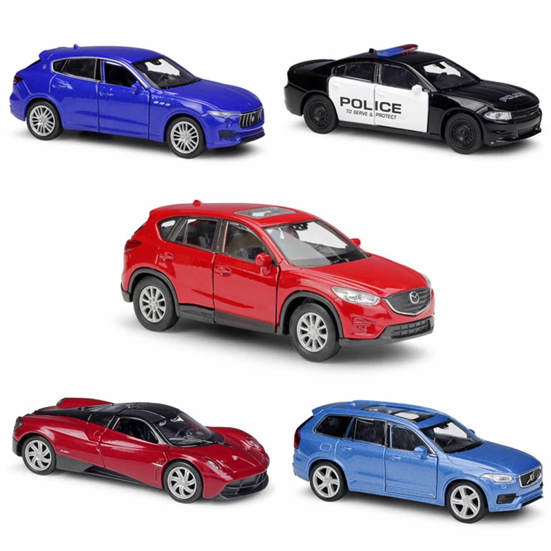 WELLY 1:36 Aston Martin Lexus RC F 