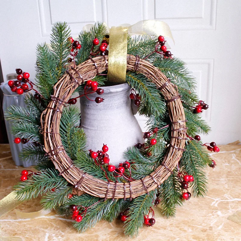 Decorated Artificial Christmas Wreath Green Branches with Pine Cones Red Berries Indoor/Outdoor Xmas Decoration 45cm