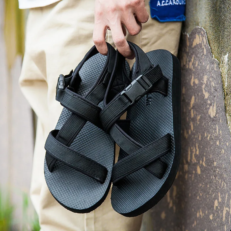 2020 New Light Man Sandals Men Summer Beach Shoes Couple Shoes Non-slip Open Toe Men's Sandals Beach Slippers Size 35-44 NANLX28